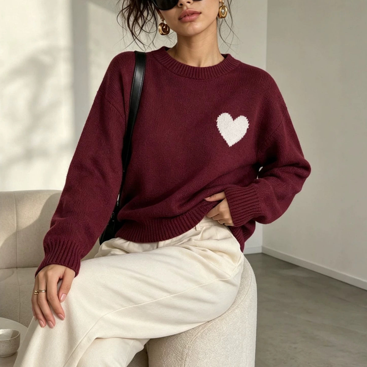 Round neck heart-shaped loose women's sweater