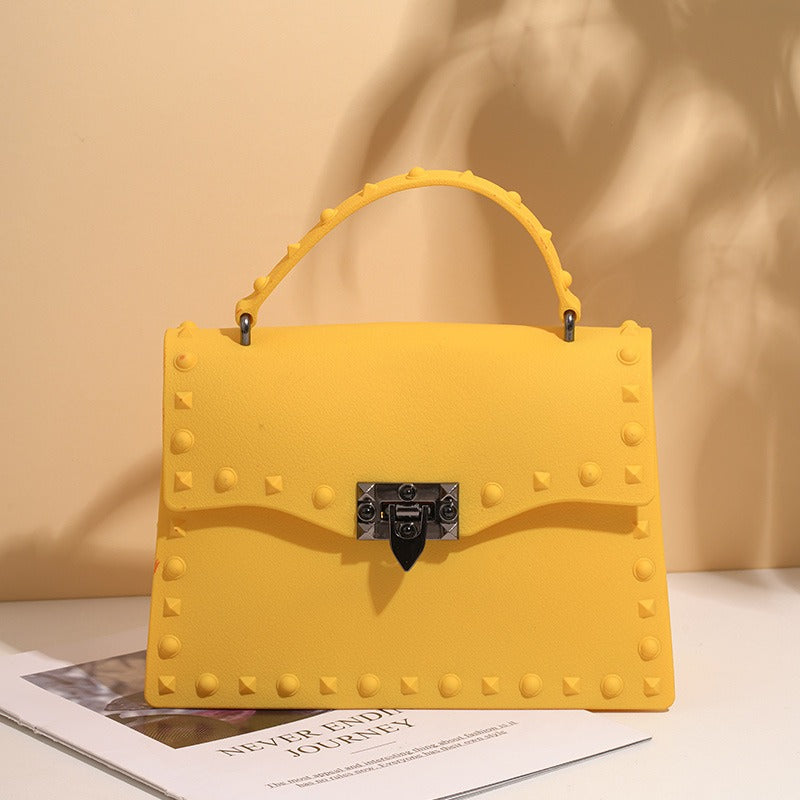 Bolso de PVC impermeable para mujer con cadena y tachuelas, estilo punk