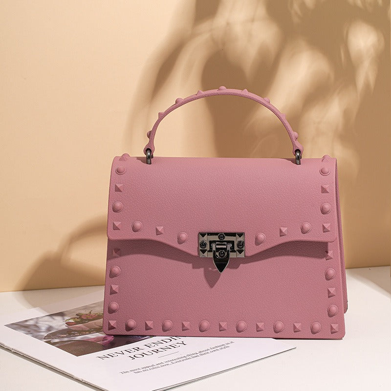 Bolso de PVC impermeable para mujer con cadena y tachuelas, estilo punk