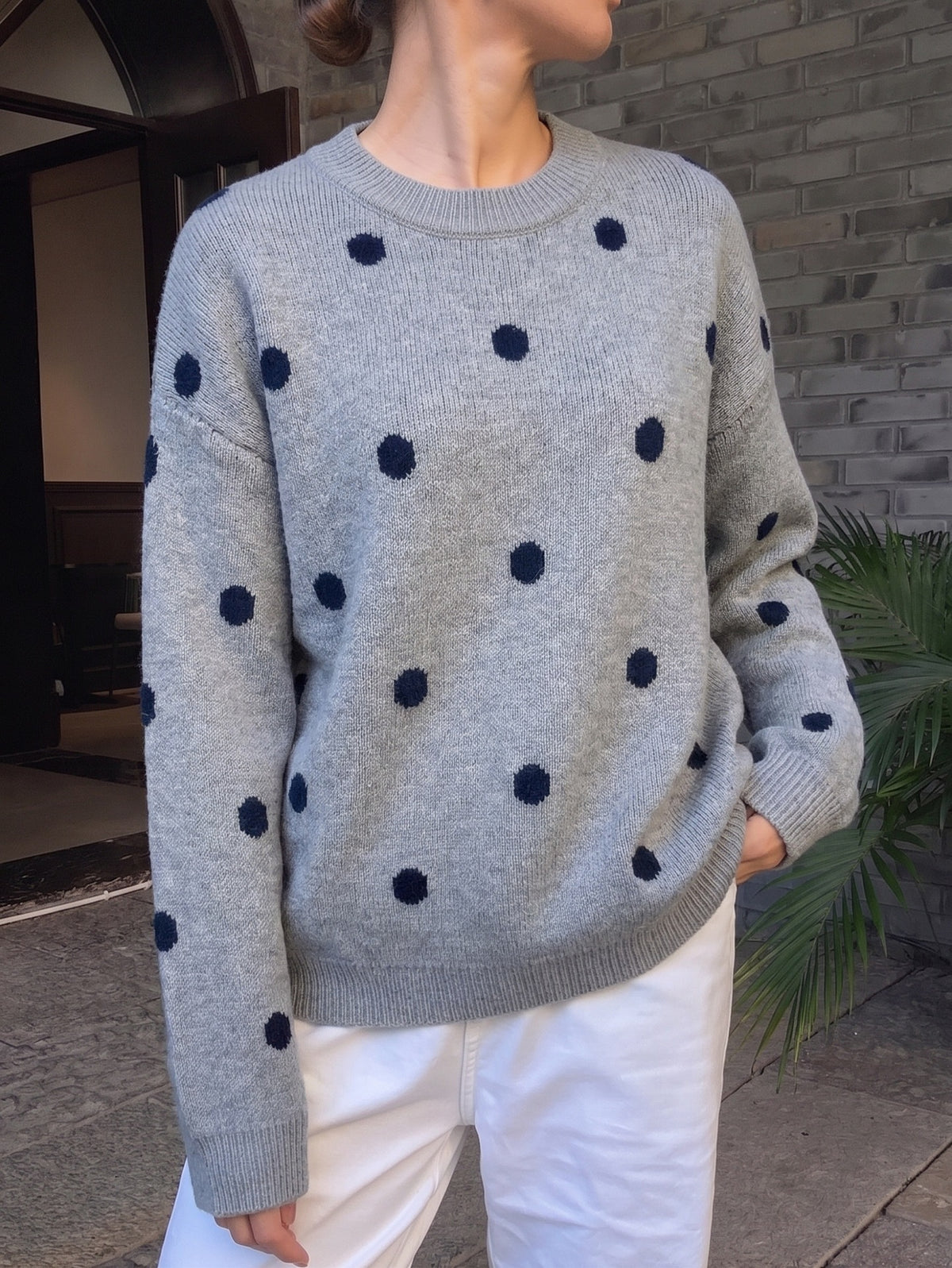 Chic Women's Round Neck Polka Dot Jacquard Knit Sweater, Oversized Drop Shoulder Long Sleeve Loose Fit Autumn Winter Pullover Casual Top