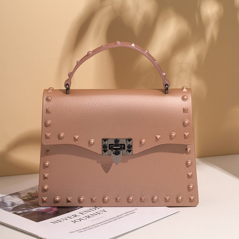 Bolso de PVC impermeable para mujer con cadena y tachuelas, estilo punk