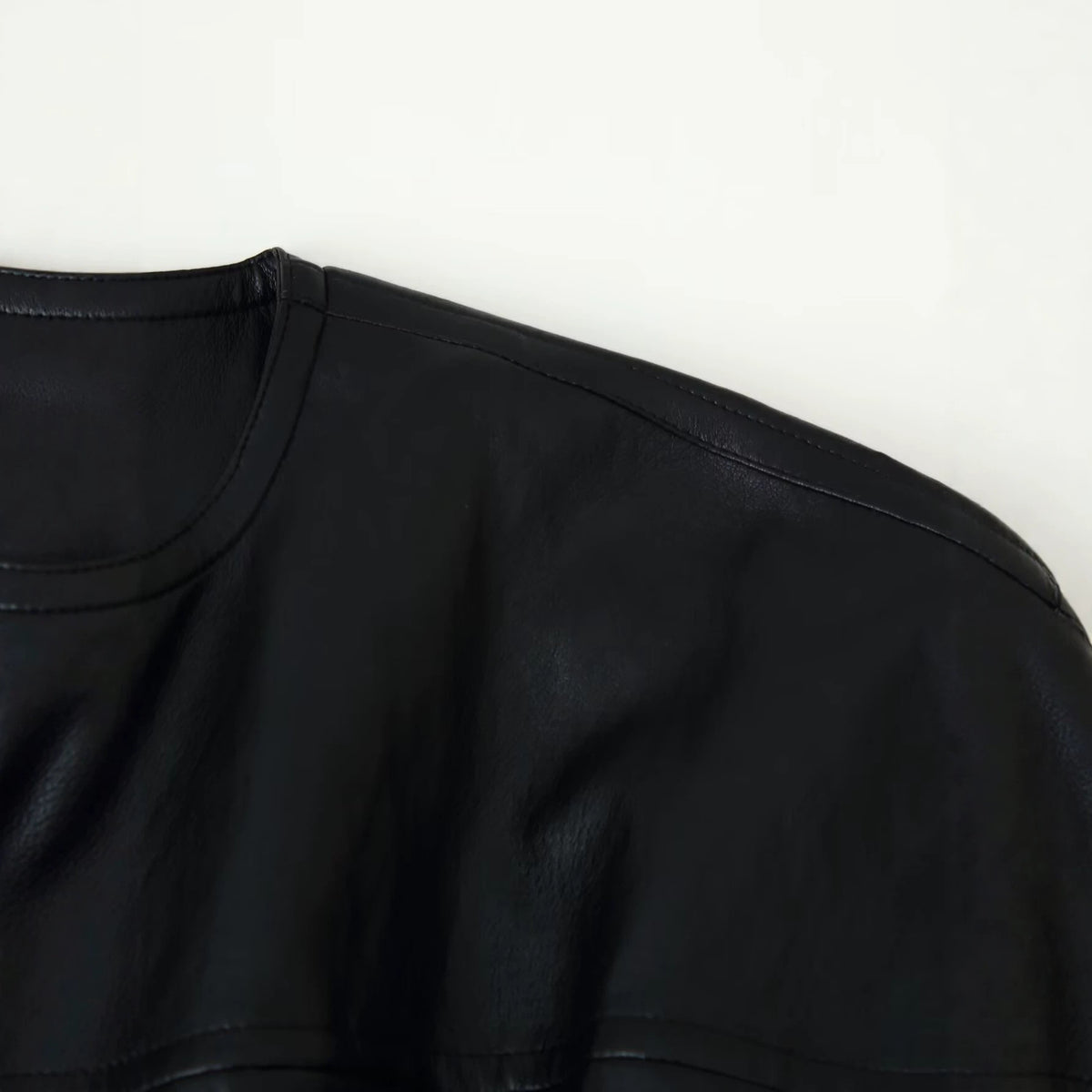 Loose imitation leather bubble sleeve jacket