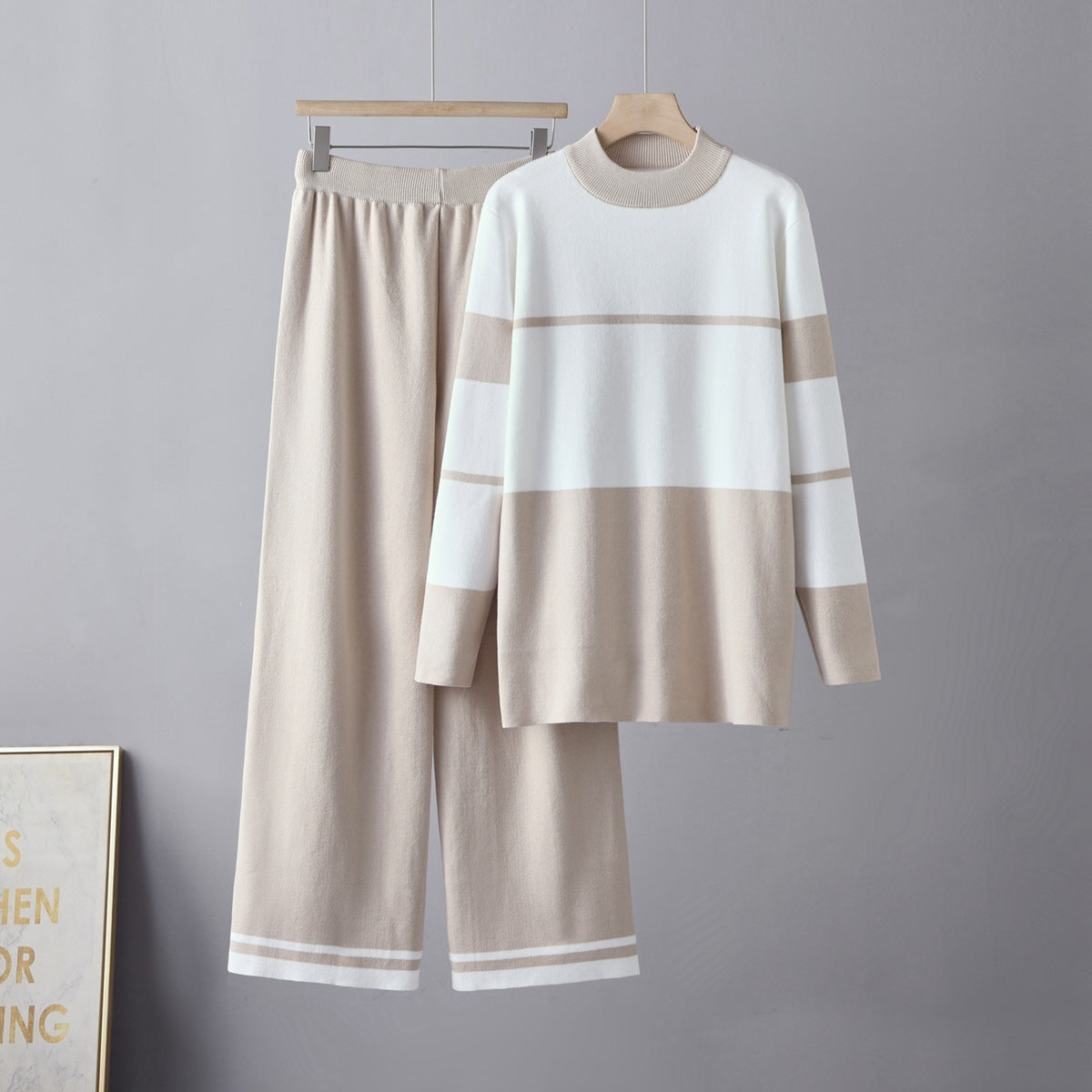 Conjunto de dos piezas con top de cuello redondo en bloques de color y pantalón de pernera ancha