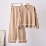 Conjunto de dos piezas con jersey holgado y pantalón.⠋  Conjunto