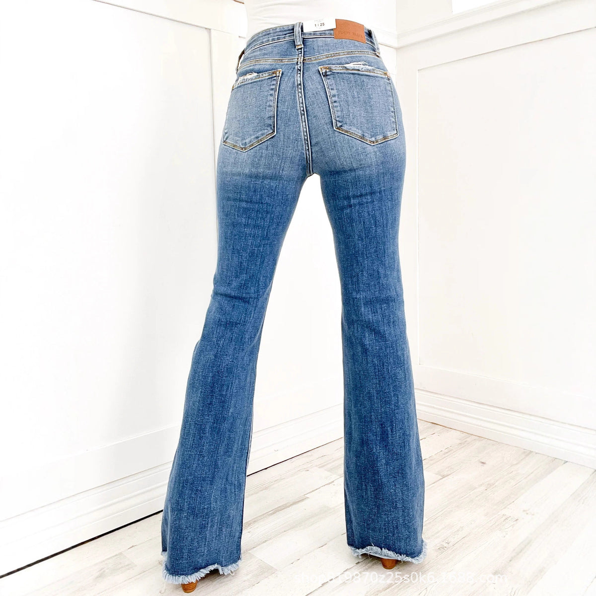 Style high-waisted buttoned ripped jeans women vintage streetwear commuting versatile solid color slim fit flared pants trendy