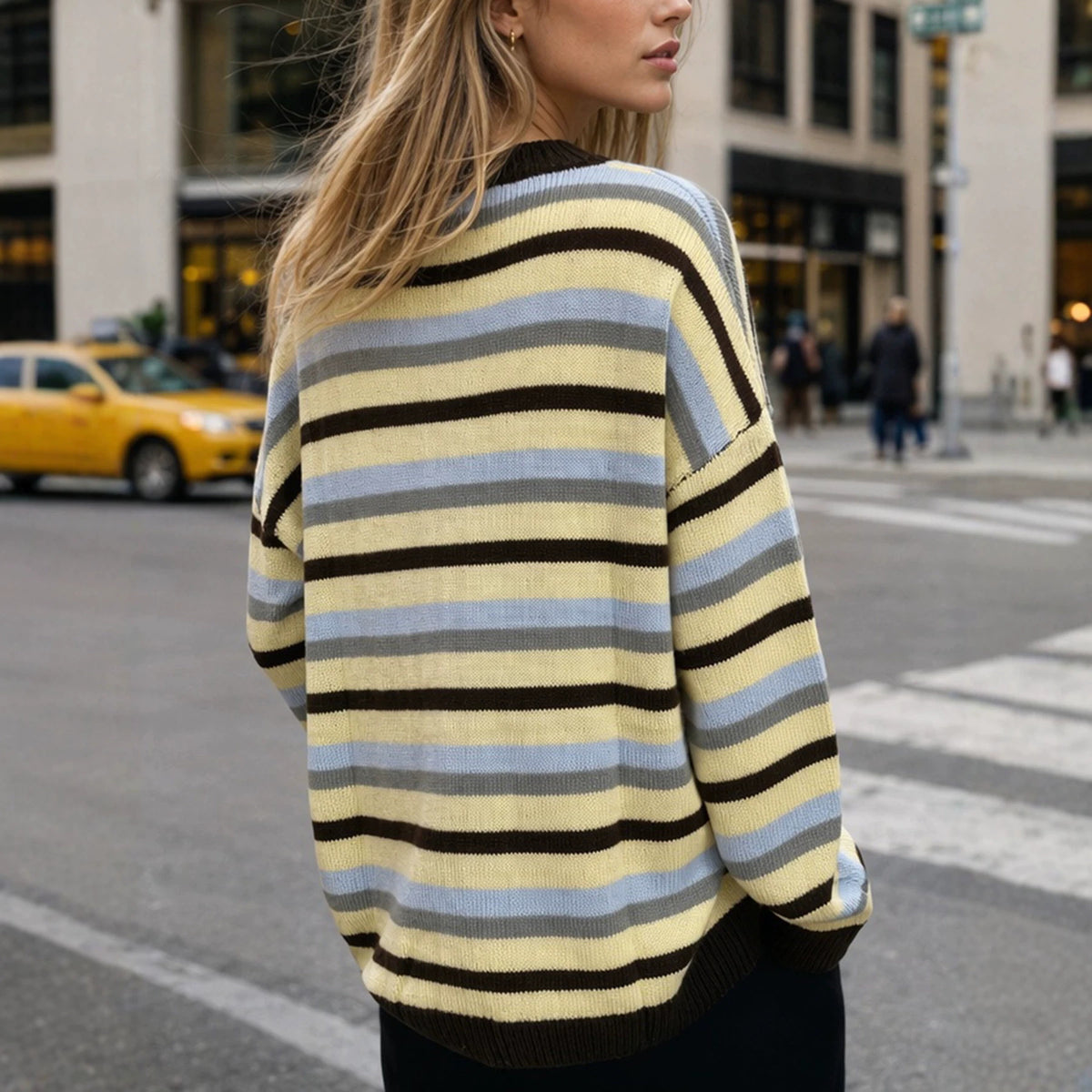 Color blocking striped loose single breasted long sleeved sweater