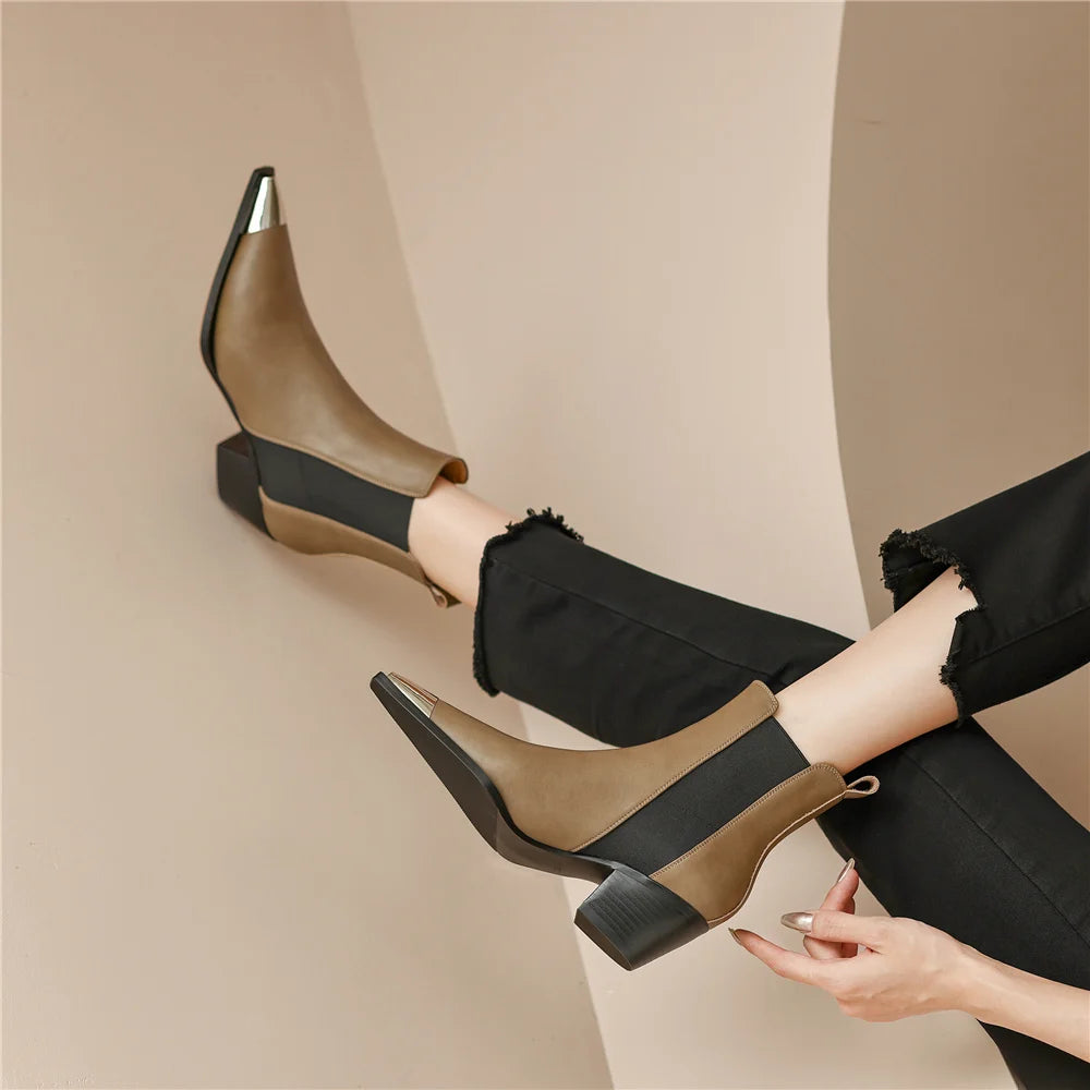 Botines Chelsea de piel auténtica para mujer con tacón ancho y adorno metálico, para otoño e invierno