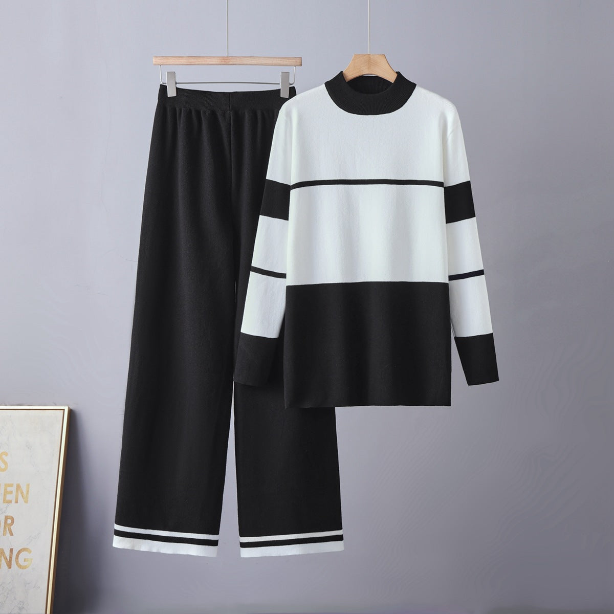 Conjunto de dos piezas con top de cuello redondo en bloques de color y pantalón de pernera ancha