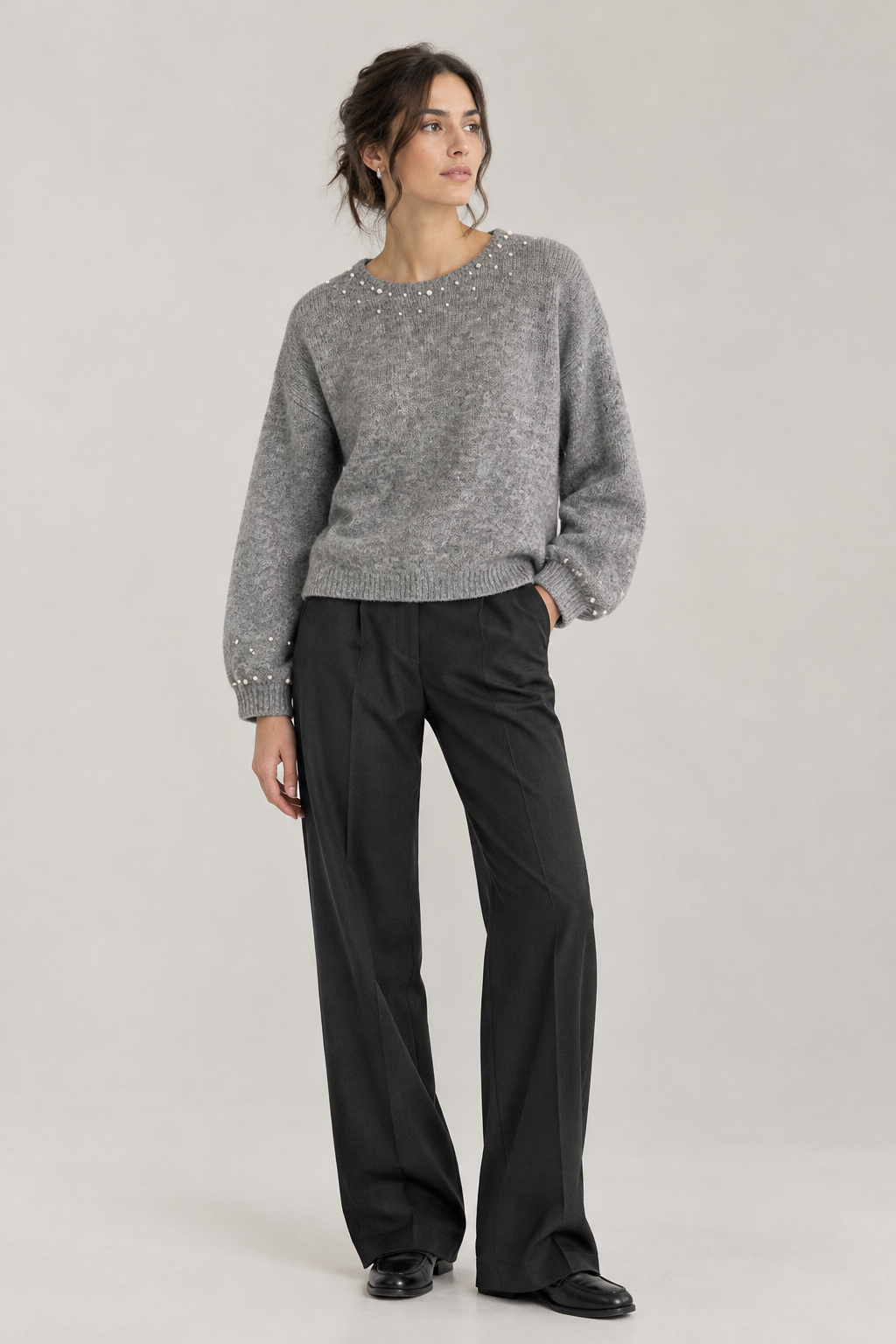 Round neck sweater for women